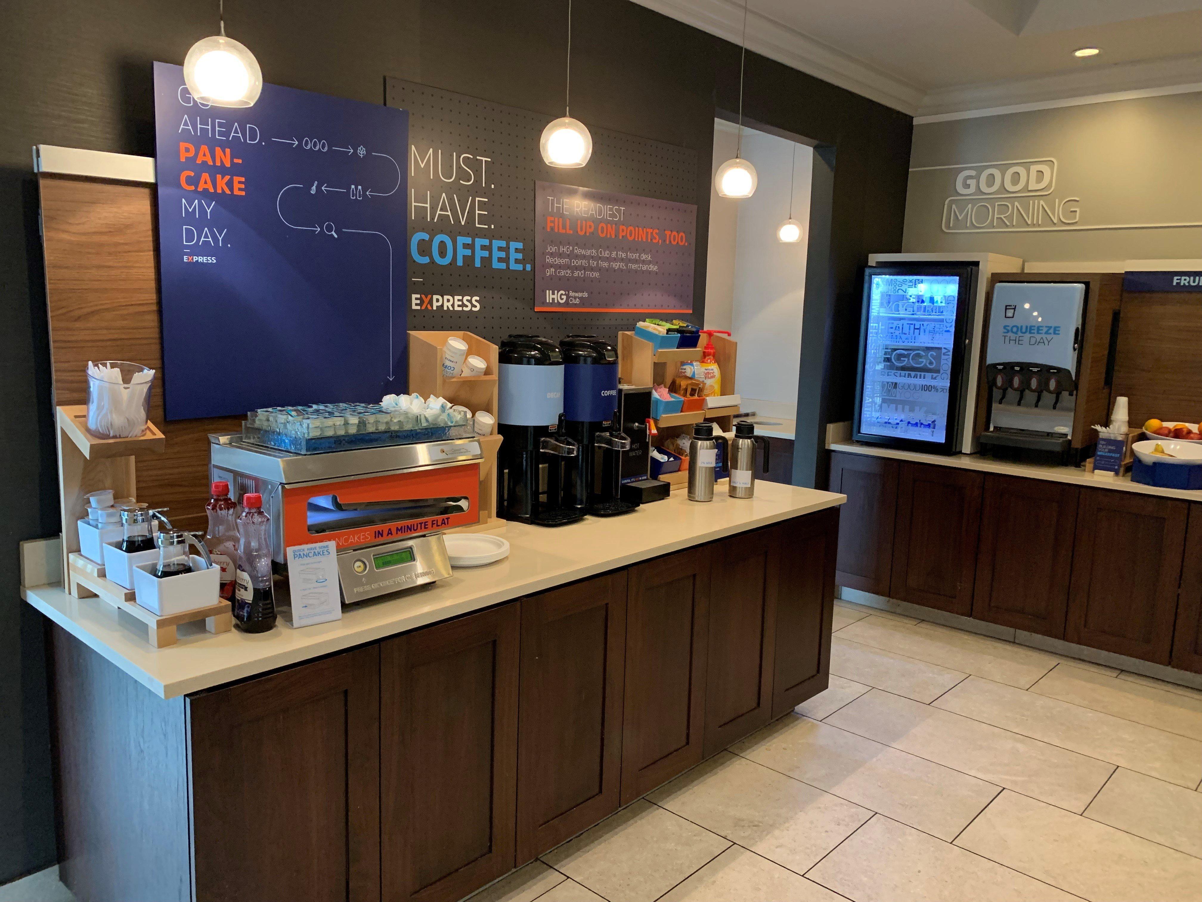 Holiday Inn Express Hotel & Suites St. Louis West-O'Fallon By Ihg Esterno foto