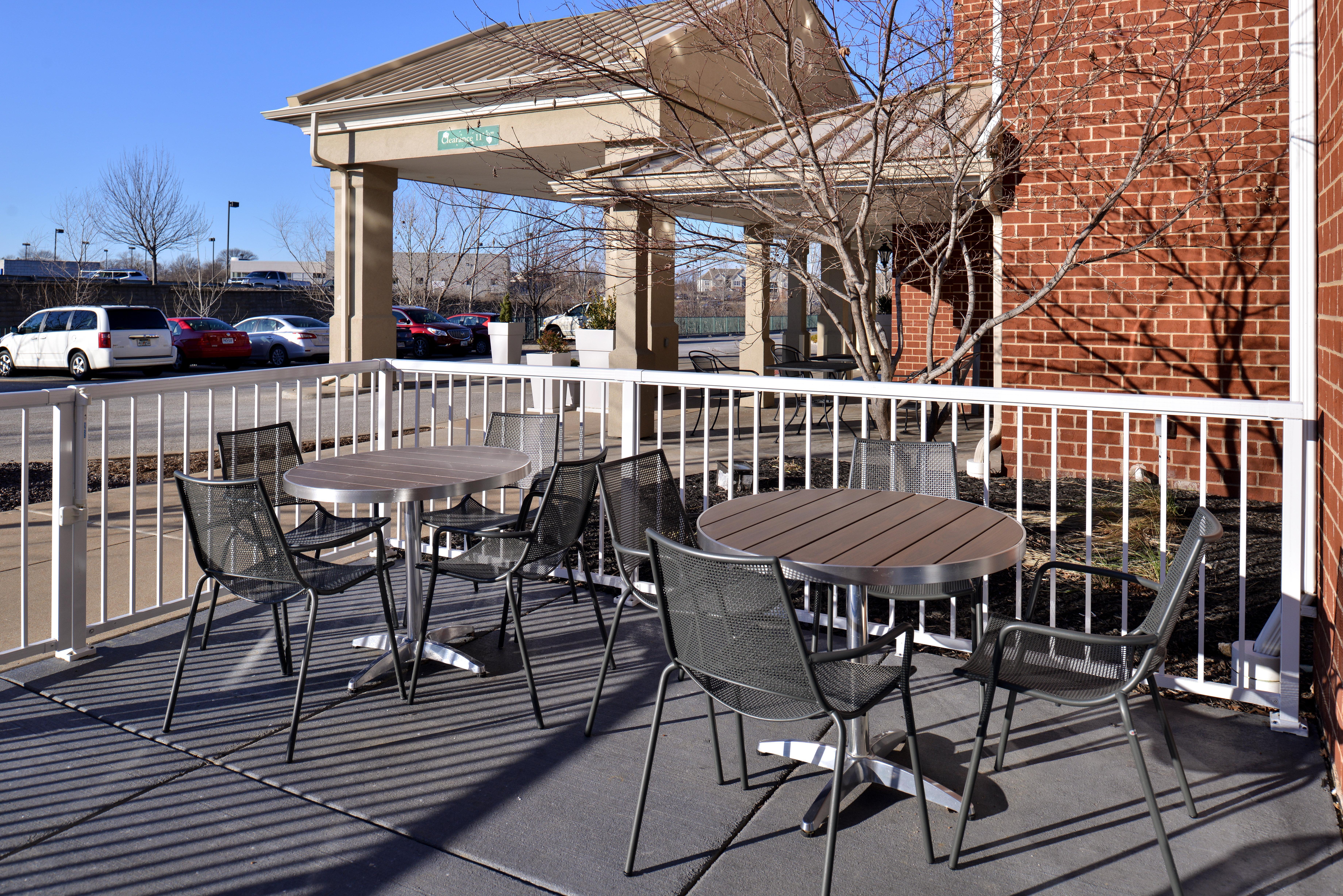 Holiday Inn Express Hotel & Suites St. Louis West-O'Fallon By Ihg Esterno foto