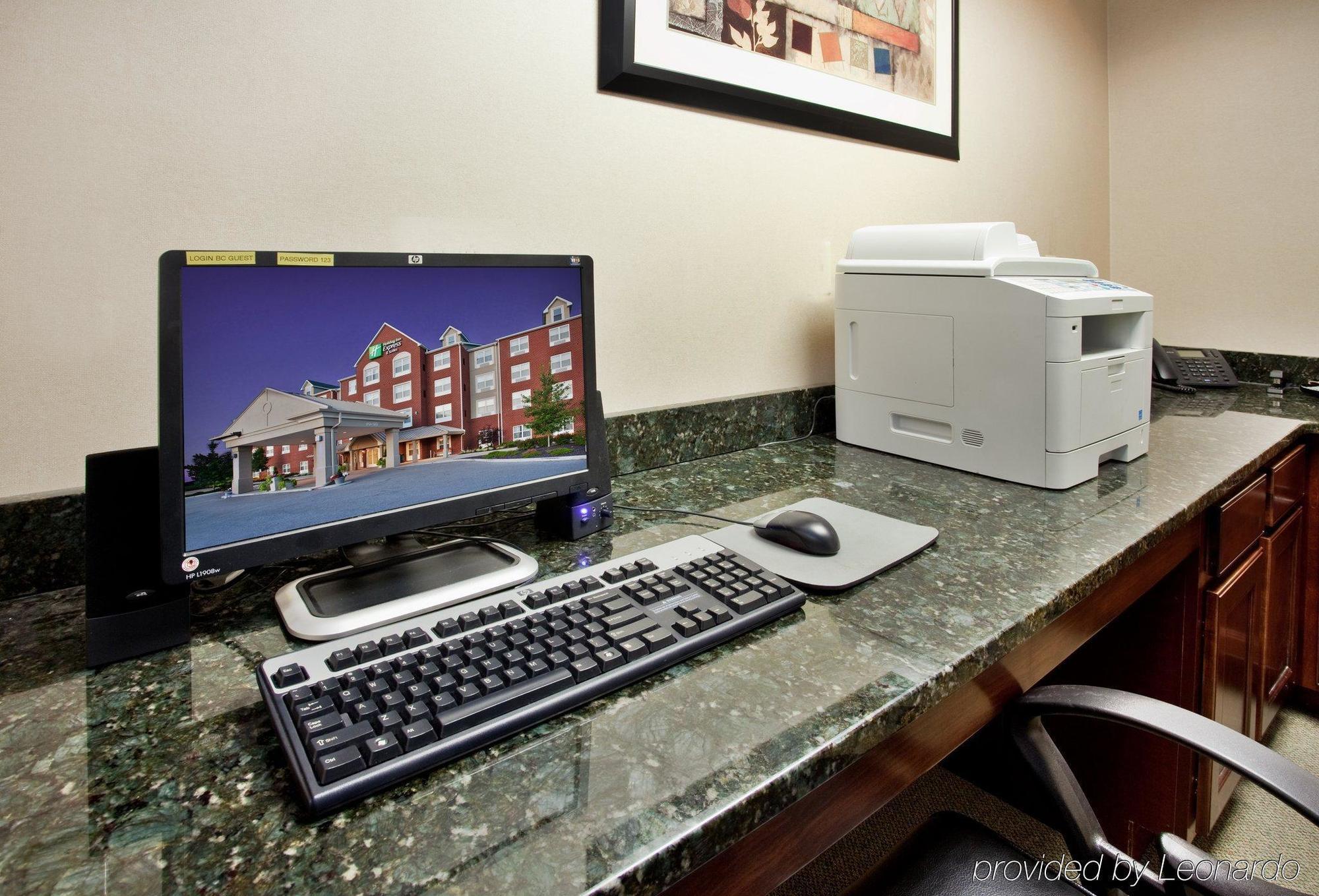 Holiday Inn Express Hotel & Suites St. Louis West-O'Fallon By Ihg Servizi foto